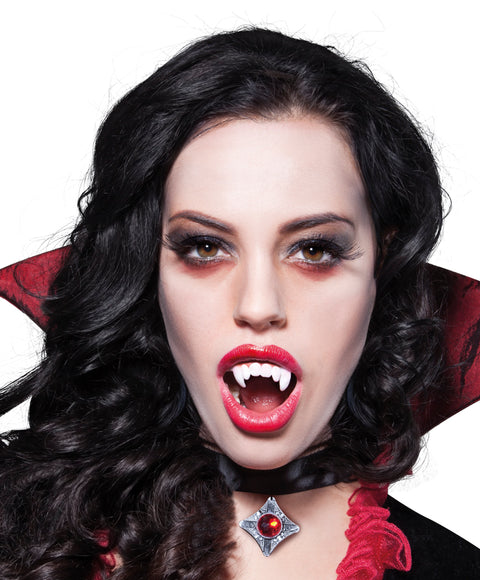 Hampaat, vampyyri
