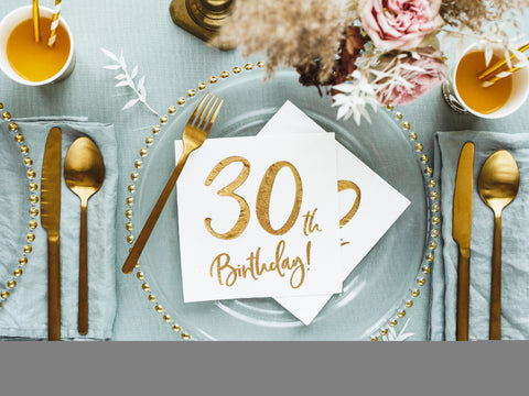 Happy Birthday 30 valkoinen suuri lautasliina 20 kpl/pkt