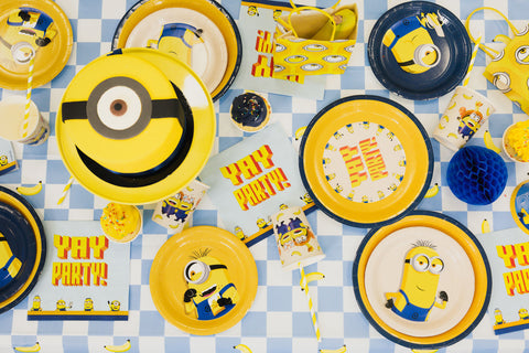 Minion pieni pahvilautanen 18 cm 6 kpl/pkt