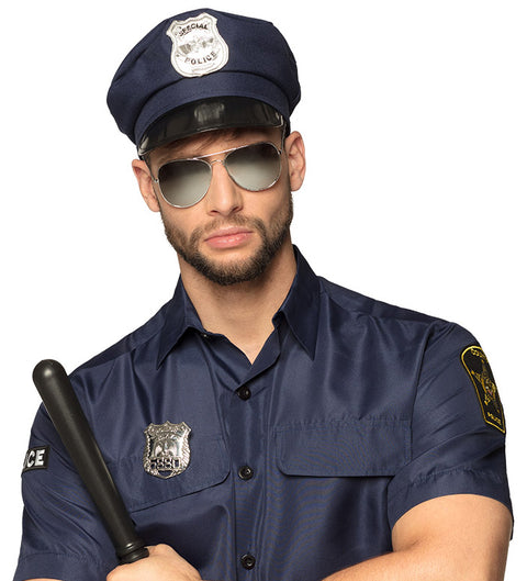 Poliisi asustesetti; hattu,lasit,pamppu ja virkamerkki